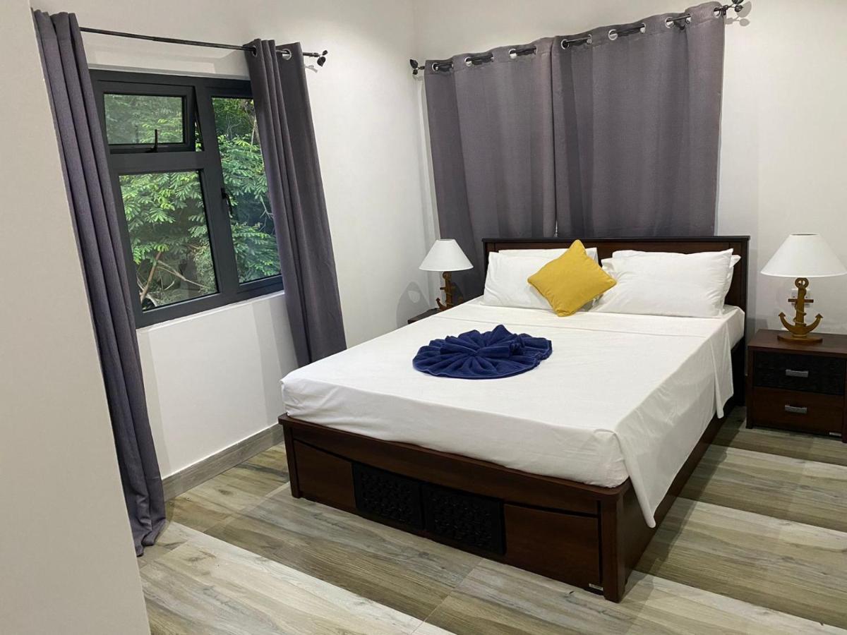 Jasmine Stay Self-Catering Apartments ヴィクトリア エクステリア 写真