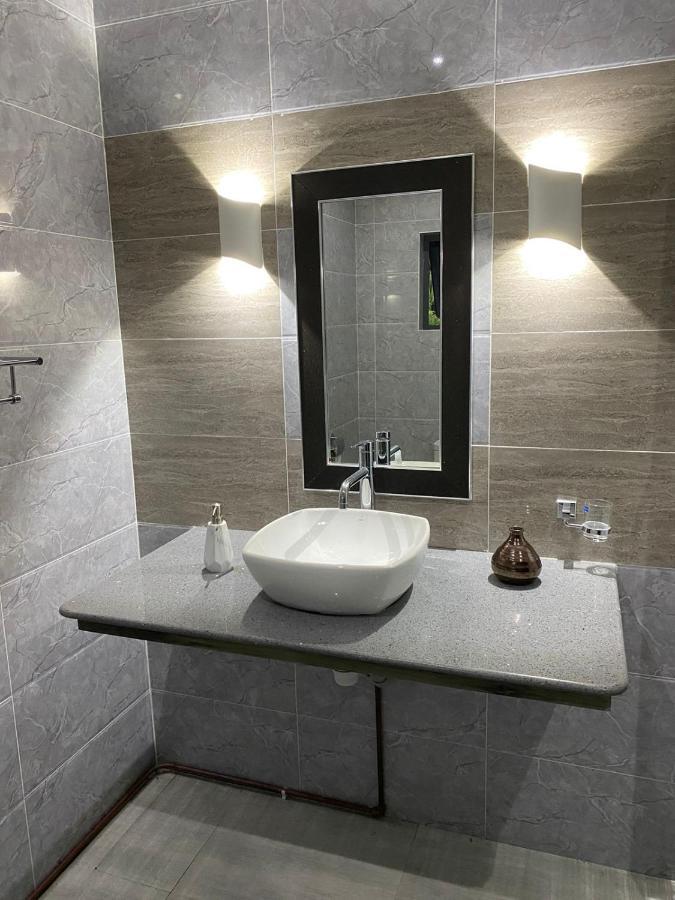 Jasmine Stay Self-Catering Apartments ヴィクトリア エクステリア 写真