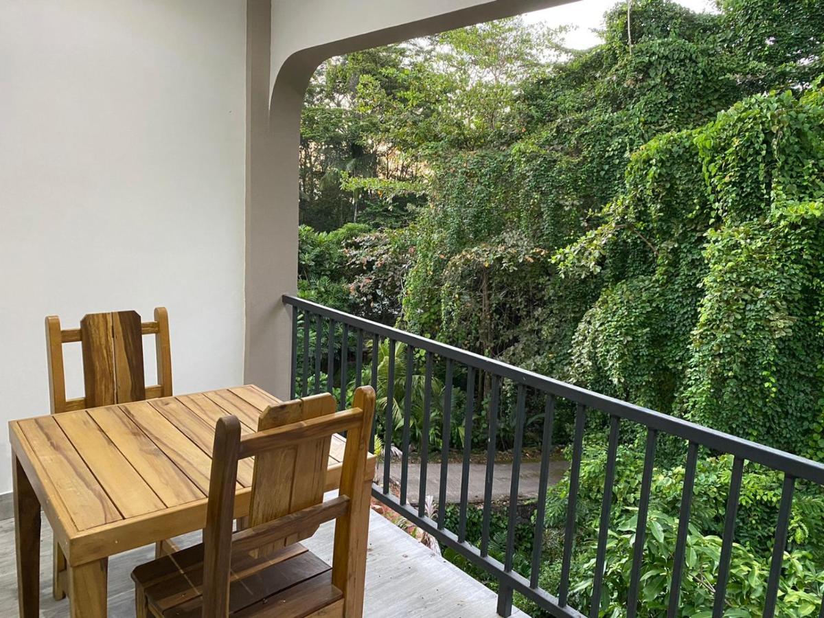 Jasmine Stay Self-Catering Apartments ヴィクトリア エクステリア 写真