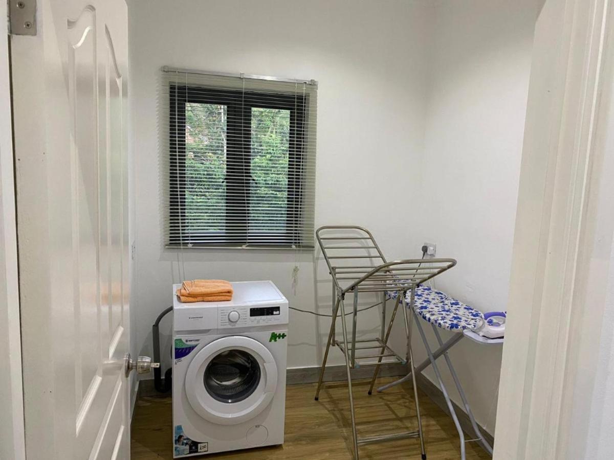 Jasmine Stay Self-Catering Apartments ヴィクトリア エクステリア 写真