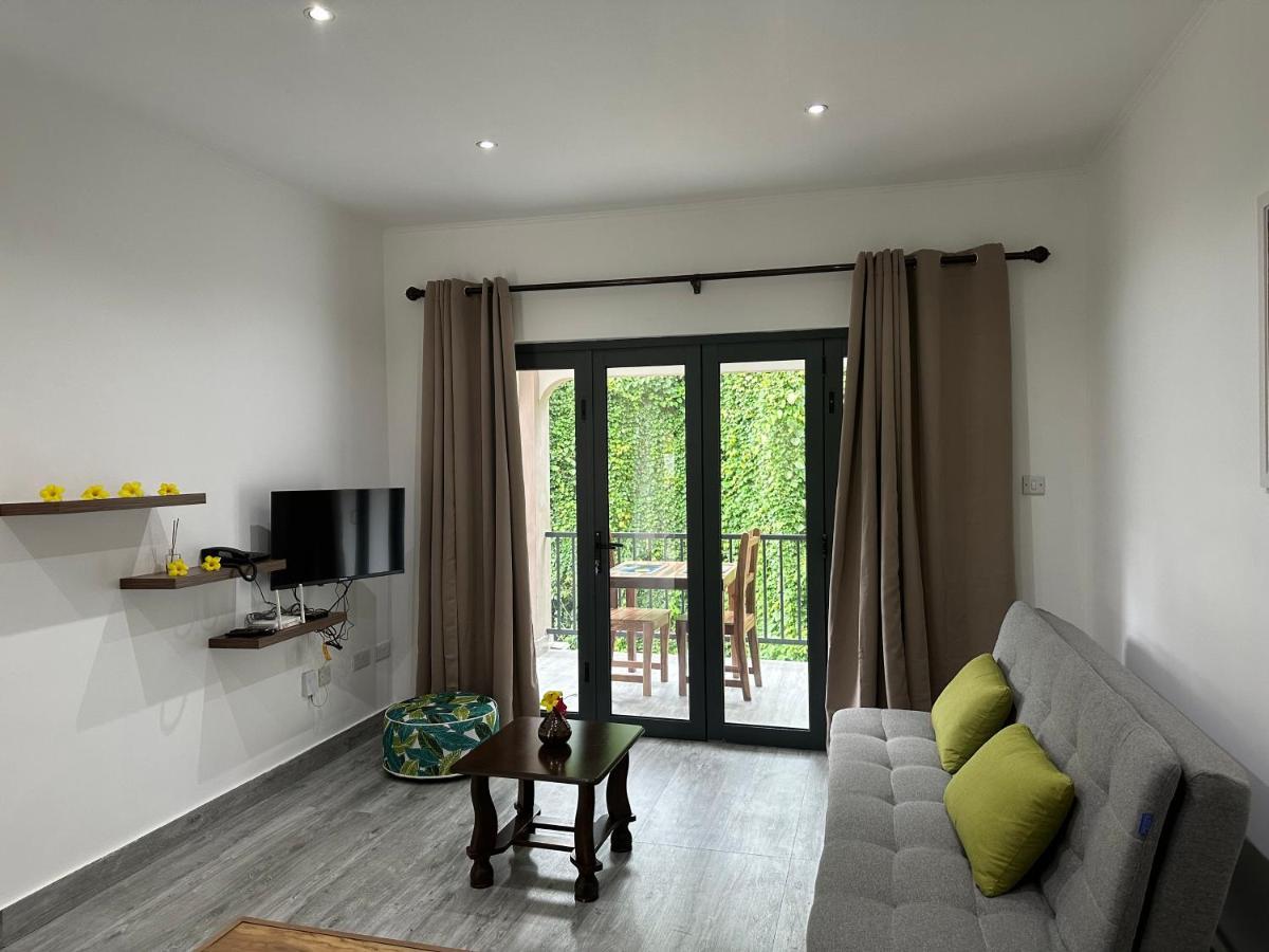Jasmine Stay Self-Catering Apartments ヴィクトリア エクステリア 写真